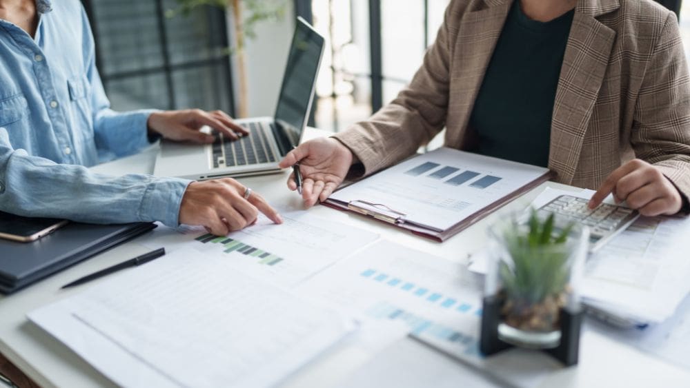 Factoring Exit Strategies: A Comprehensive Guide to Transitioning Away from Factoring - Reviewing documents